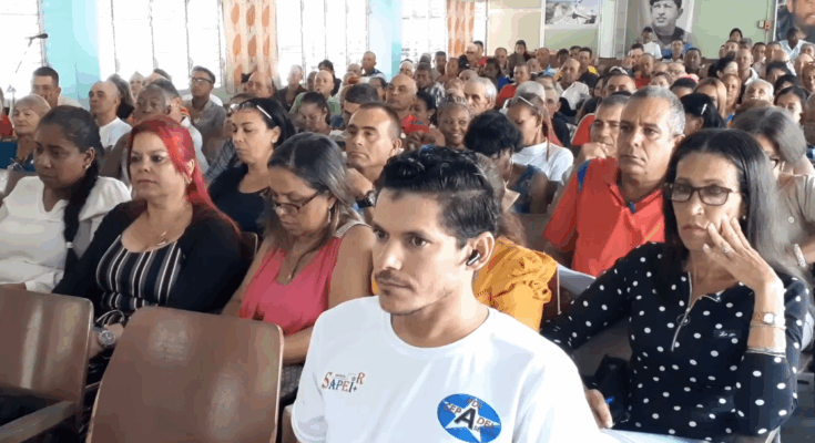 Asamblea del Poder Popular analiza la producción de plantas medicinales