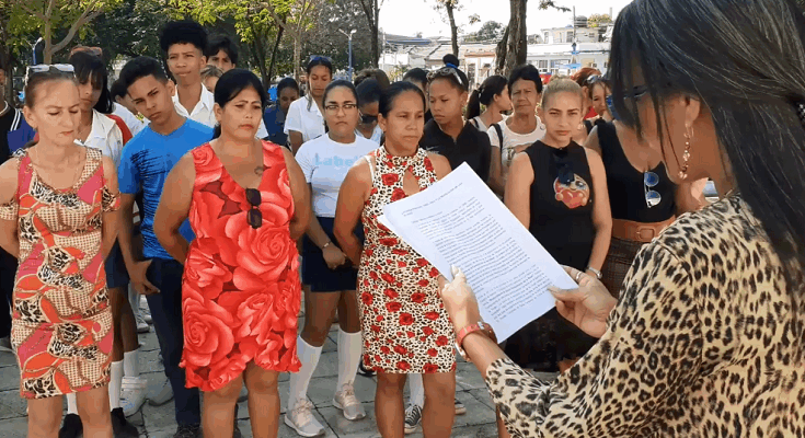 Exposición itinerante dedicada a la FMC en Contramaestre