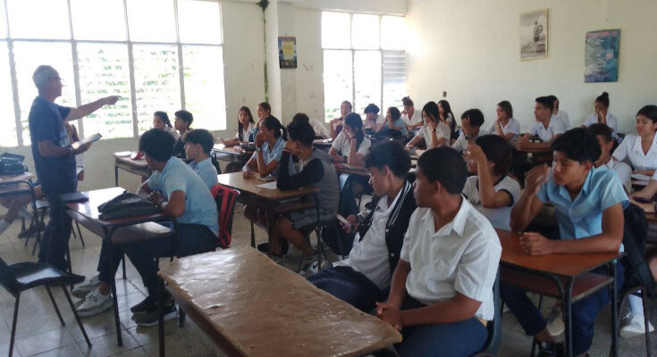 Culmina curso escolar 2024-2025 en Contramaestre 1 Descripción de Culmina curso escolar 2024-2025 en Contramaestre