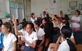 Primera infancia y enseñanza primaria en Contramaestre, prestos para el inicio del curso escolar Despertar el interés por el aprendizaje desde edades tempranas, supone uno de los objetivos de la educación, tanto en la primera infancia como en la enseñanza primaria, en el municipio de Contramaestre. 2.834 / 5.000 Early Childhood and Primary Education in Contramaestre, Ready for the Start of the School Year