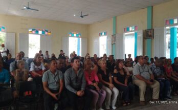 Contramaestre celebra acto por el Día del educador