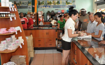 trabajadores comercio gastronomia servicios cfg1