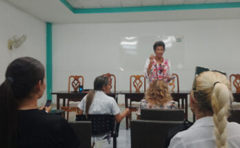 Profesionales del gremio debaten sobre la Psicología en Contramaestre.