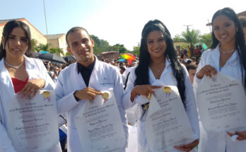 Nuevos profesionlaes de la salud fueron graduados en Contramaestre, en las carreras de la Filial de Ciencias Médicas del territorio.