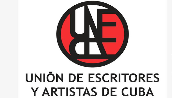 UNEAC: el compromiso de los escritores y artistas con Cuba 1 En Cuba los dedicados al arte cuentan con una organización que vela por sus intereses: la Unión de Escritores y Artistas de Cuba, UNEAC.